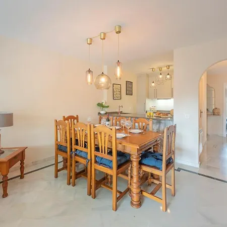 Charming Andalusian Style Flat Pool, Golf And Parking *