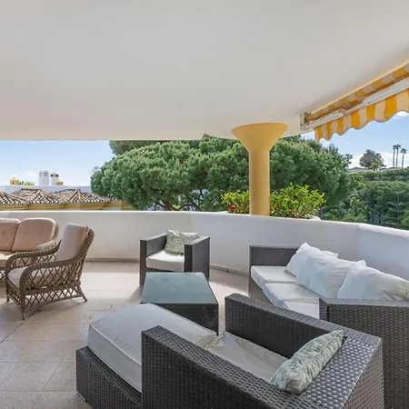 Charming Andalusian Style Flat Pool, Golf And Parking Apartment Sitio de Calahonda