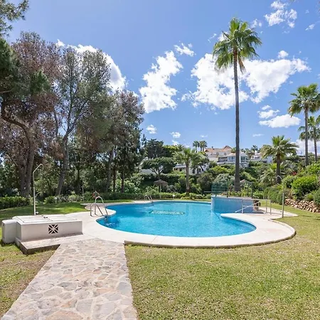 Charming Andalusian Style Flat Pool, Golf And Parking *