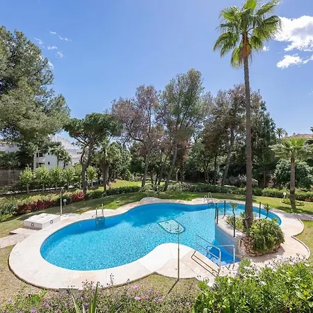 Apartment Charming Andalusian Style Flat Pool, Golf And Parking *