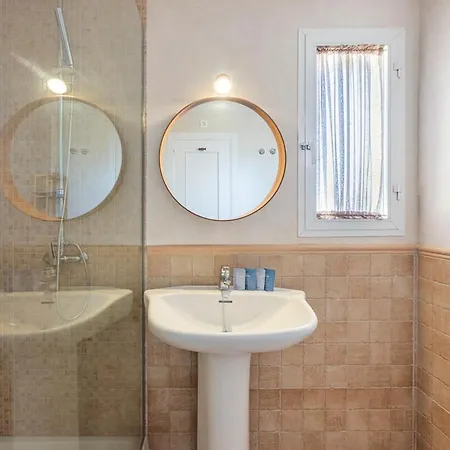 Charming Andalusian Style Flat Pool, Golf And Parking Apartment