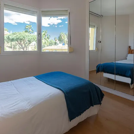 Charming Andalusian Style Flat Pool, Golf And Parking Apartment *