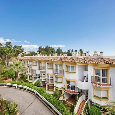 Charming Andalusian Style Flat Pool, Golf And Parking Lejlighed *