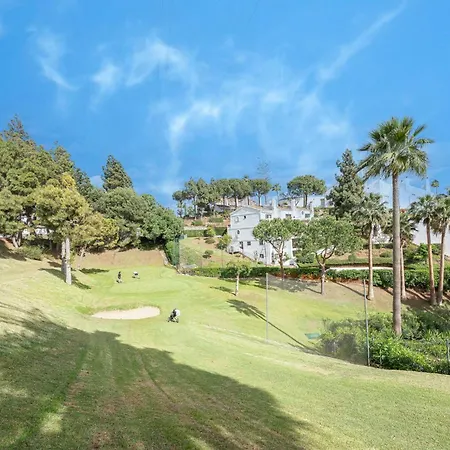 Charming Andalusian Style Flat Pool, Golf And Parking Sitio de Calahonda